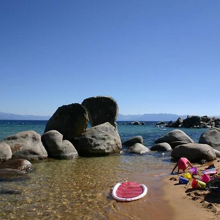 קינגס ביץ' Lake Views, Pet-Friendly Cabin With Hot-Tub In King'S Beach מראה חיצוני תמונה