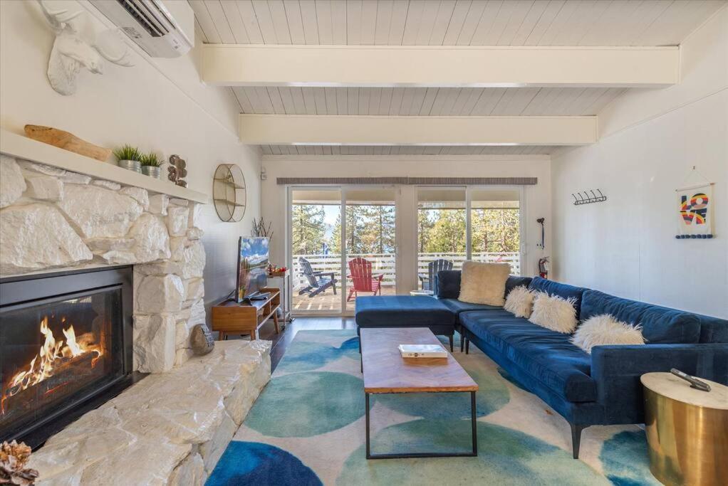 קינגס ביץ' Lake Views, Pet-Friendly Cabin With Hot-Tub In King'S Beach מראה חיצוני תמונה